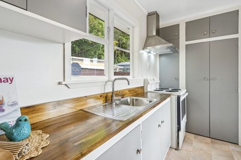 Photo of property in 80 Hine Road, Wainuiomata, Lower Hutt, 5014