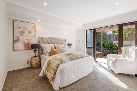 Photo of property in 2/8 Antrim Grove, Bayview, Auckland, 0629