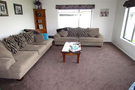 Photo of property in 21 Chamberlain Road, Masterton, 5888