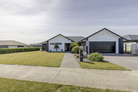 Photo of property in 44 Coby Sydney Drive, Bell Block, New Plymouth, 4312