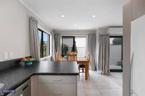 Photo of property in 3/118 Ranch Road, Mount Maunganui, 3116