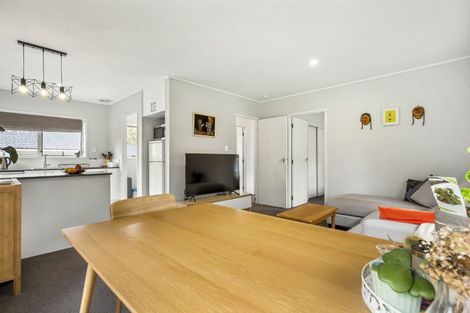 Photo of property in 2/110 Monarch Avenue, Hillcrest, Auckland, 0627