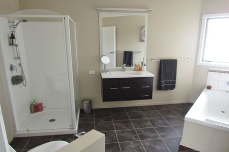 Photo of property in 21 Chamberlain Road, Masterton, 5888