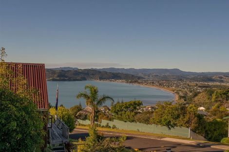 Photo of property in 1b Miro Place, Whitianga, 3510