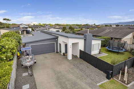 Photo of property in 44 Kotuku Drive, Paraparaumu Beach, Paraparaumu, 5032