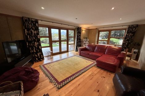 Photo of property in 165 Cemetery Road, Lake Hawea, 9382