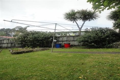 Photo of property in 5 Melba Street, Beach Haven, Auckland, 0626