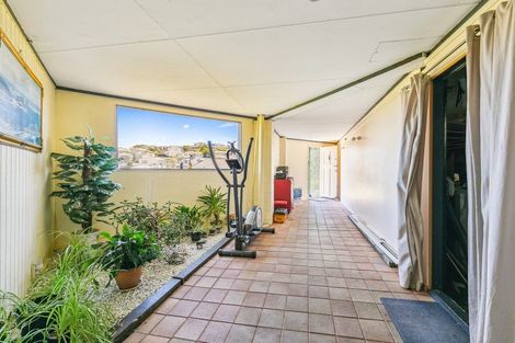 Photo of property in 20 Sunhaven Drive, Newlands, Wellington, 6037