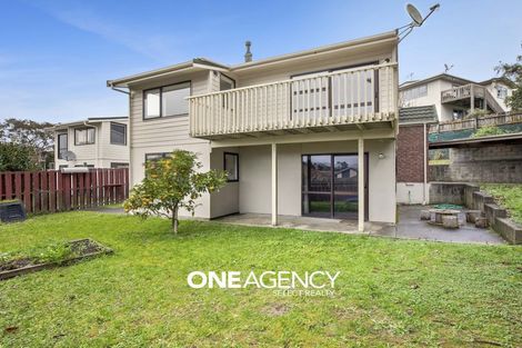 Photo of property in 27a Shackle Lane, Whitby, Porirua, 5024