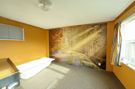 Photo of property in 2 Hobson Place, Takaro, Palmerston North, 4412