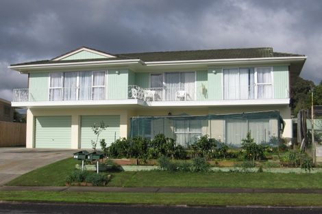 Photo of property in 3 Davita Place, Farm Cove, Auckland, 2012