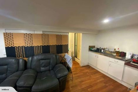 Photo of property in 13 Hatherlow Street, Glenfield, Auckland, 0629