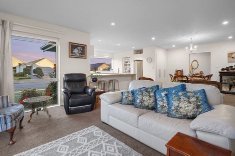 Photo of property in 23 Huntingdon Drive, Rangiora, 7400