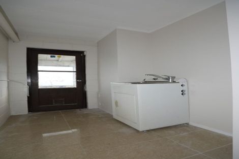 Photo of property in 2/1 Chevis Place, Pakuranga, Auckland, 2010