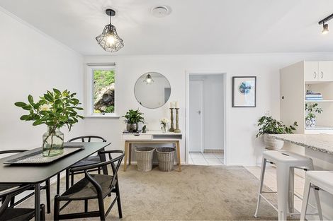 Photo of property in 22 Ferry Street, Seatoun, Wellington, 6022