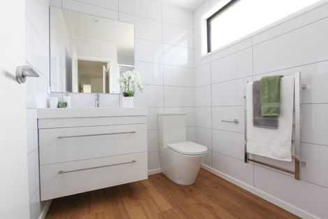 Photo of property in 16u1 Heath Street, Saint Andrews, Hamilton, 3200