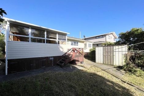 Photo of property in 25 Kaipatiki Road, Glenfield, Auckland, 0629