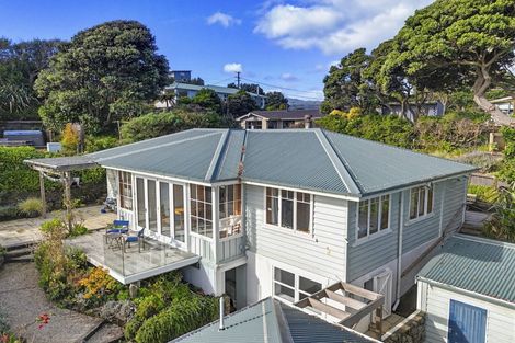 Photo of property in 7 Tangahoe Street, Paekakariki, 5034