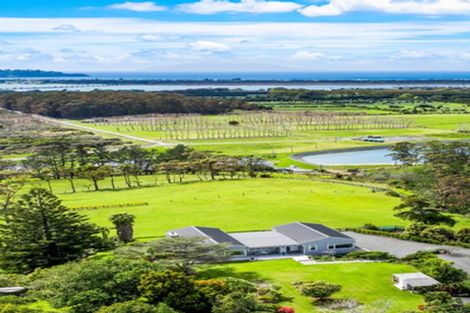 Photo of property in 201 Takatu Road, Tawharanui Peninsula, Warkworth, 0986