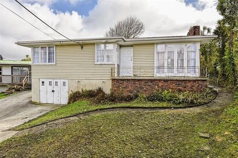 Photo of property in 17 Sheehan Road, Te Atatu South, Auckland, 0610