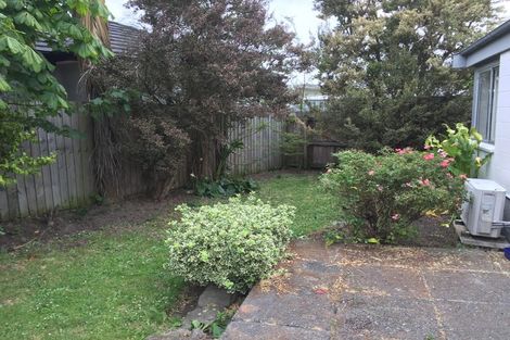 Photo of property in 151 Centaurus Road, Saint Martins, Christchurch, 8022
