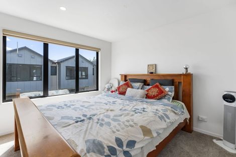 Photo of property in 8/28 Smythe Road, Henderson, Auckland, 0612