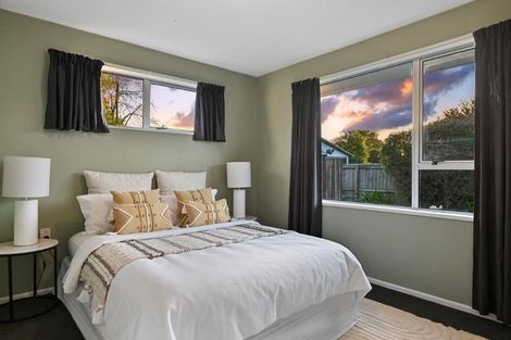 Photo of property in 12 Malabar Crescent, Broomfield, Christchurch, 8042