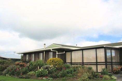 Photo of property in 2 Ashdown Crescent, Feilding, 4702
