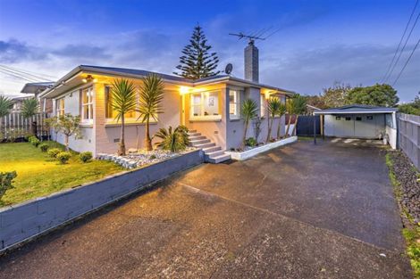 Photo of property in 49 Christmas Road, Manurewa, Auckland, 2102