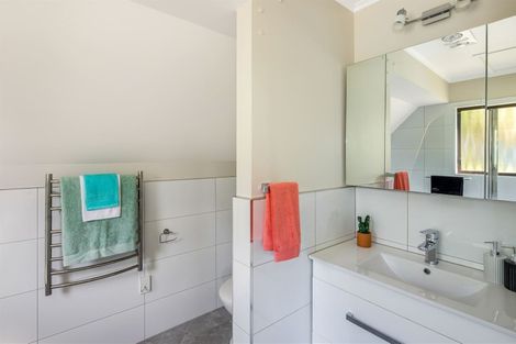 Photo of property in 84 Churton Drive, Churton Park, Wellington, 6037