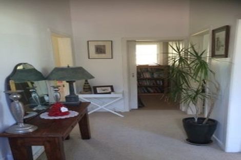 Photo of property in 5 Mckinley Crescent, Brooklyn, Wellington, 6021