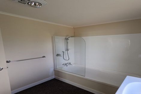 Photo of property in 8 Sussex Street, Levin, 5510
