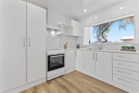 Photo of property in 1/128 Clevedon Road, Papakura, 2110