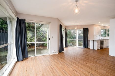 Photo of property in 3a Sealy Place, Bryndwr, Christchurch, 8053