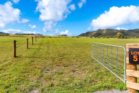 Photo of property in 16 Koutu Point Road, Opononi, Kaikohe, 0473