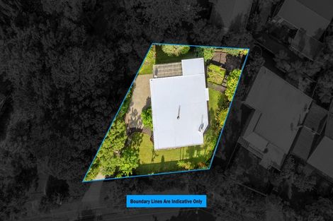 Photo of property in 24 Atkinson Road, Titirangi, Auckland, 0604