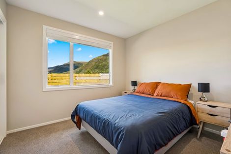 Photo of property in 8 Lakefield Close, Kingston, Athol, 9793