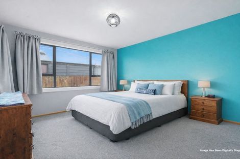 Photo of property in 106 Effingham Street, North New Brighton, Christchurch, 8083