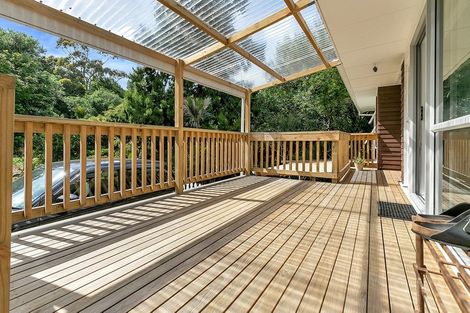 Photo of property in 146 Glenfield Road, Birkenhead, Auckland, 0626