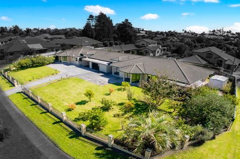 Photo of property in 31 Lough Bourne Drive, Pukekohe, 2120