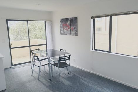 Photo of property in 27/8 Margan Avenue, New Lynn, Auckland, 0600