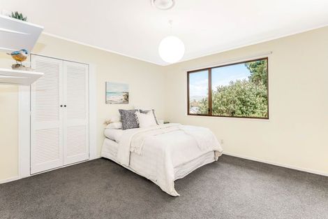 Photo of property in 11 The Anchorage, Whitby, Porirua, 5024