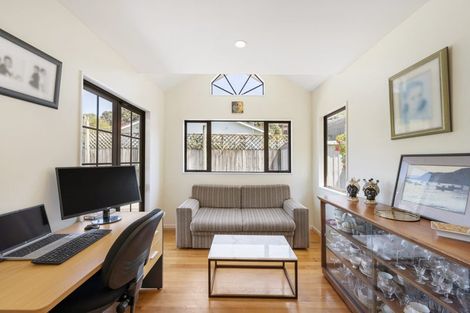 Photo of property in 29a Severn Street, Island Bay, Wellington, 6023