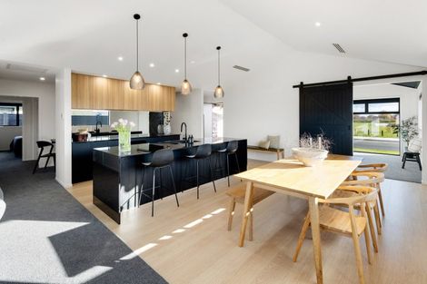 Photo of property in 36 Isobel Hodgson Drive, Cambridge, 3434