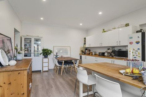 Photo of property in 18 Alma Street, Saint Kilda, Dunedin, 9012