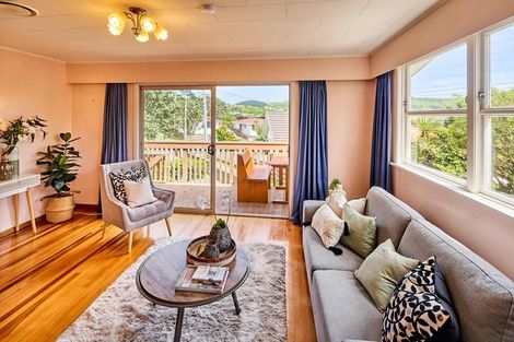 Photo of property in 50 Mark Avenue, Paparangi, Wellington, 6037