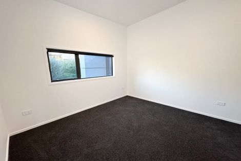 Photo of property in 4 Black Rock Road, Newlands, Wellington, 6037