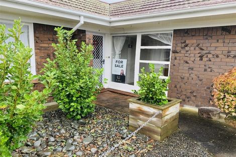 Photo of property in 2/56 Great South Road, Papatoetoe, Auckland, 2025