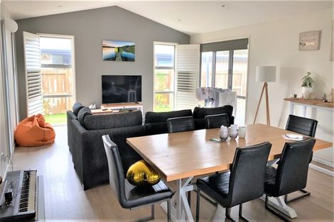 Photo of property in 27 Hebe Crescent, Papamoa Beach, Papamoa, 3118