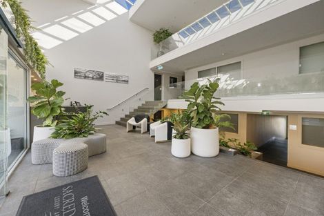 Photo of property in 1/225 Lake Terrace, Waipahihi, Taupo, 3330